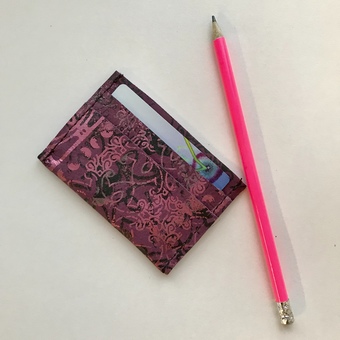 Leather card holder pink