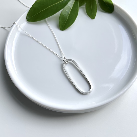 Silver Oval Necklace Necklace