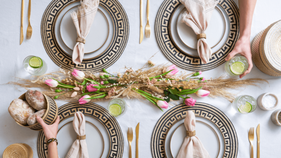 tableware with natural accessories placemats, napkin rings and baskets