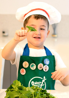 Getting your kids to eat veg has never been more fun with our vegetable-friendly kits.
