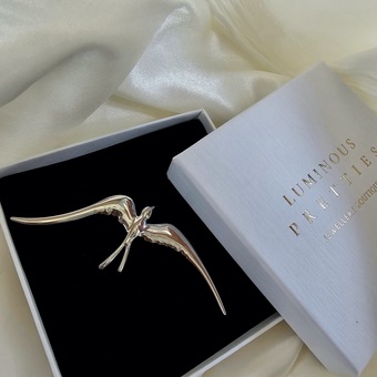 Ready to give gift box with a Silver plated Swallow bird brooch inside