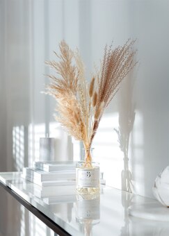 The Florence dried flower diffuser