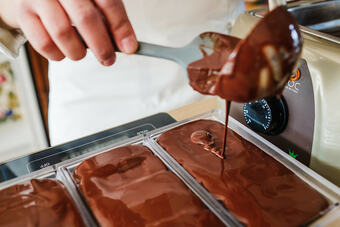 moulding of the handcrafted chocolate in bars