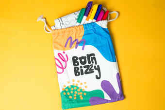 Born Bizzy packaging