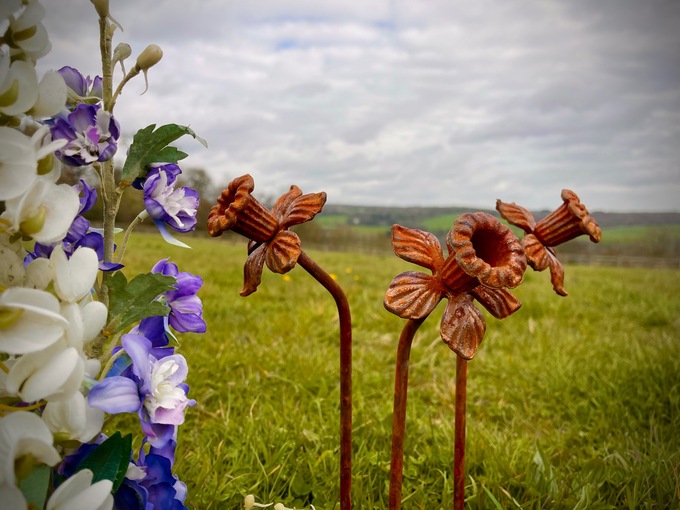 Rustic Garden Art Shop Storefront