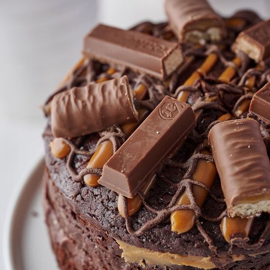 Chocolate Twix and Kit Kat Cake