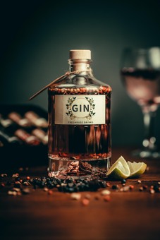 You can make Gin in just 24 hours using our simple 4 step process- everything is included so it couldn't be easier! Follow our selected recipes or experiment.