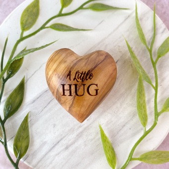 Olive wood 'A Little Hug'