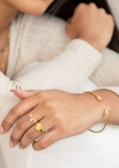 moonstone gold rings and bracelet jewellery
