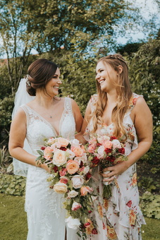 Sophie &Alice - Bridebox founders