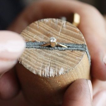 Lavey London Lab-Grown Handmade Diamond Recycled Gold Ring 