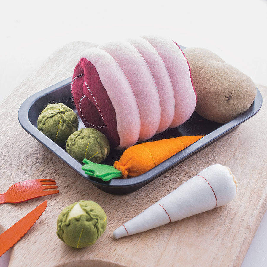 Pretend Play Felt Food Roast Dinner Set  
