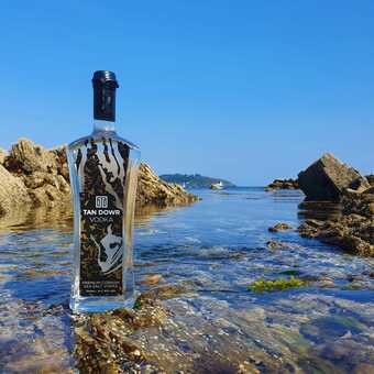 Tan Dowr Vodka On the Coast