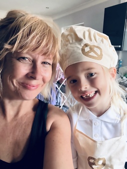 A photo of Sara and her daughter Olivia being creative in the kitchen