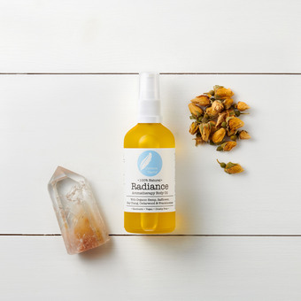 Radiance Aromatherapy Body Oil with organic Frankincense, Cedarwood & May Chang