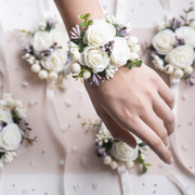 Flower wrist corsage