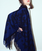Model with DOLEN shawl
