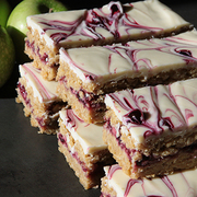 Scrumptious Apple and Blackcurrant Flapjack