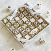 Deluxe assorted gift box