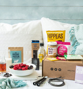 Enjoy a box chock-full with 10 of the latest health & fitness products, along with 2 recipes & workout advice.