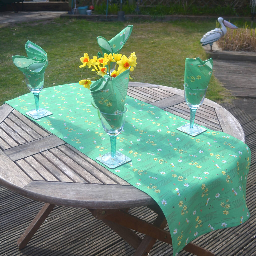 Daffodils Linen Table Runner