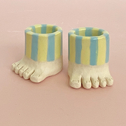 Feet candlesticks