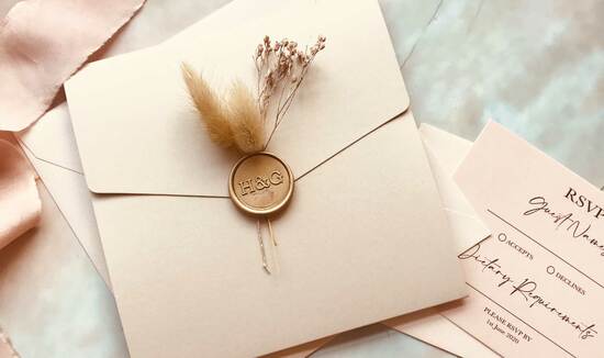 Pocketfold Dried Flowers Wedding Invitations