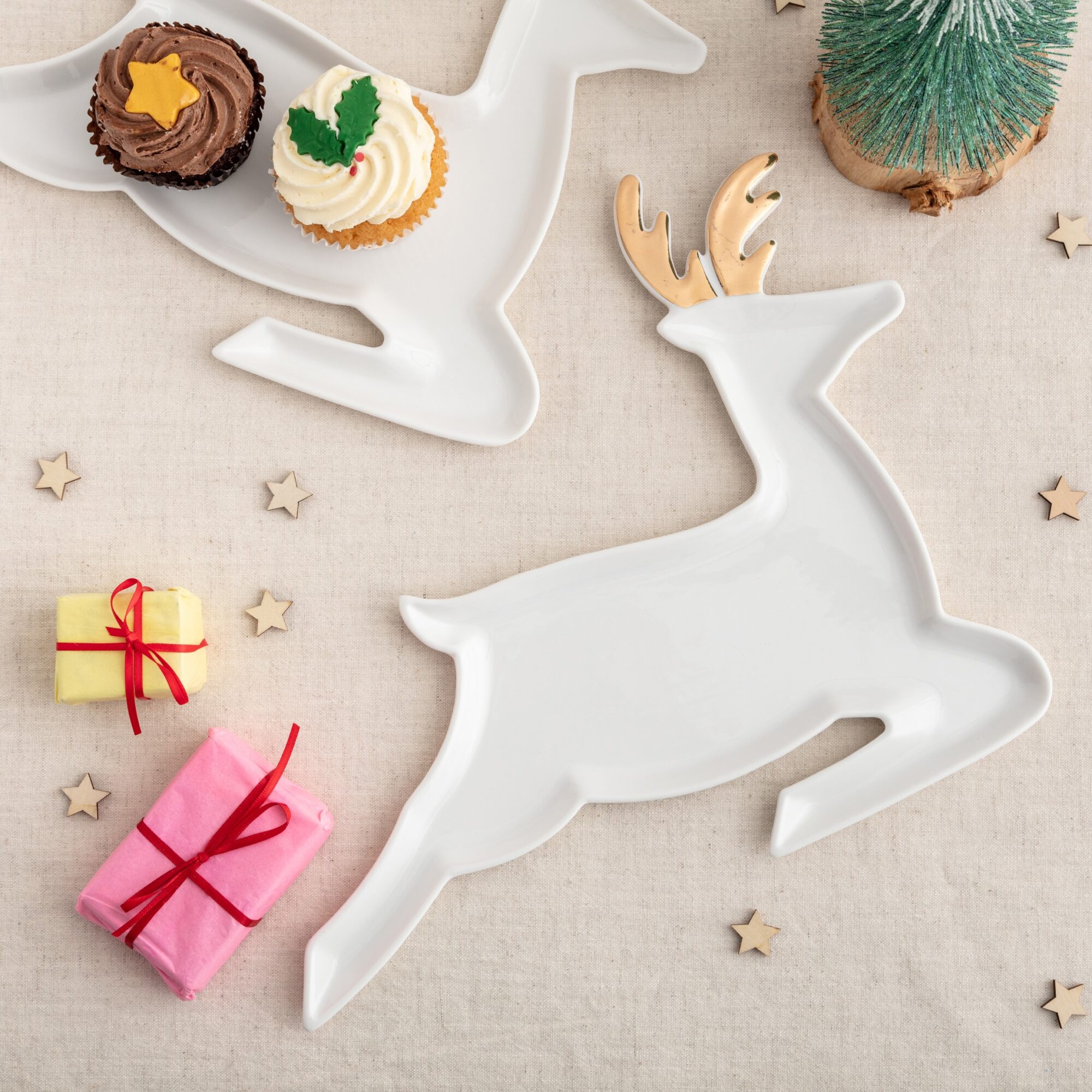 Set Of Two Porcelain Reindeer Serving Platters