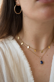 She Glows Jewels model wearing La Notte Necklace