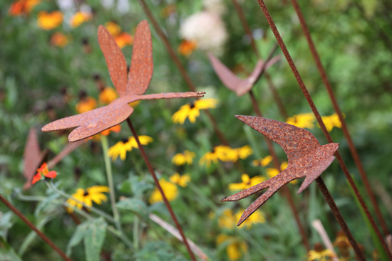 Tall birds/insects stake